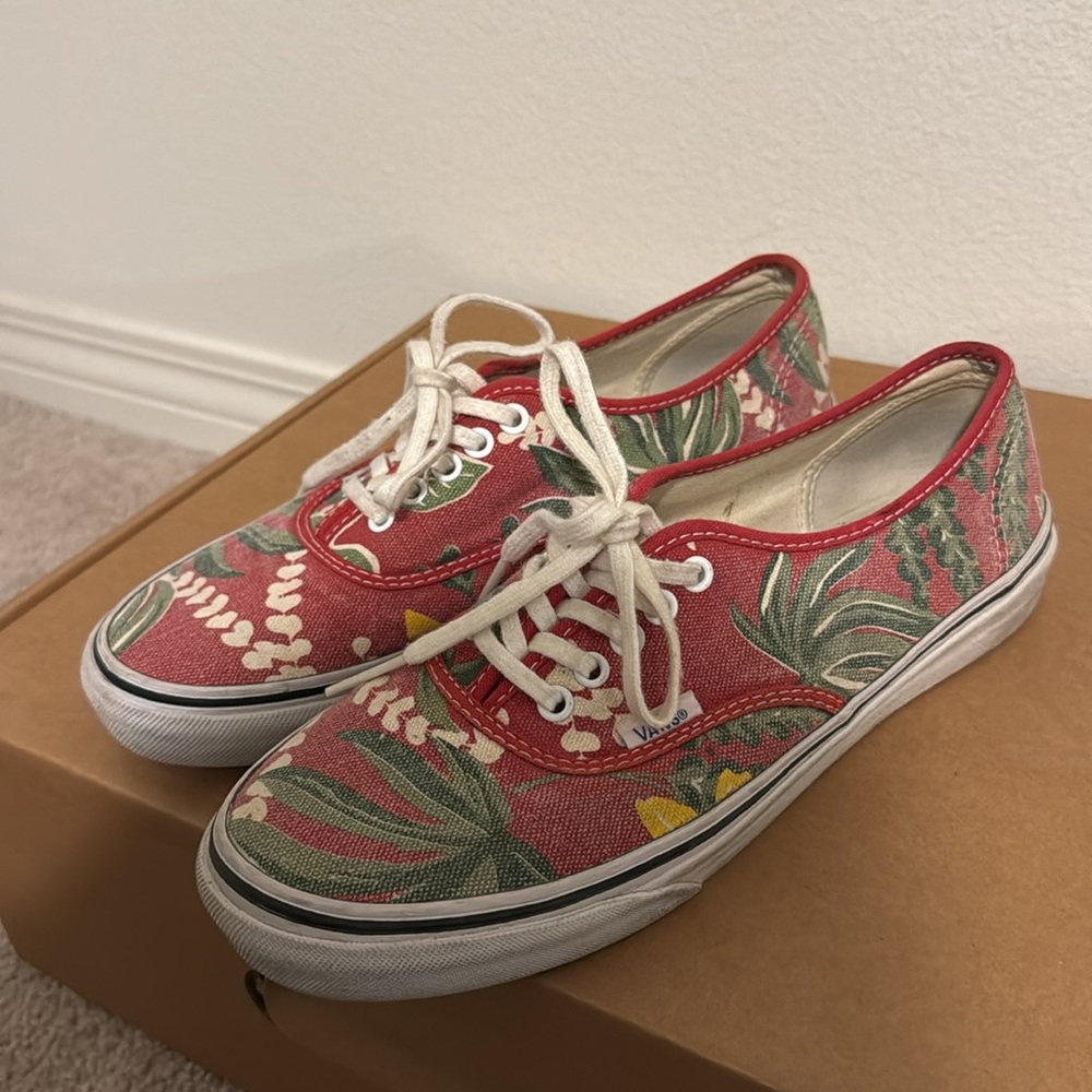 Vans - Picture 3 of 3